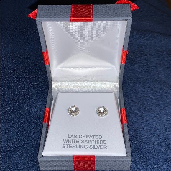 XMAS Deal BLING White Sapphire 8mm Studs - Picture 1 of 5